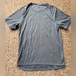 Nike Dri Fit Men’s Running Shirt 
Sz small gray